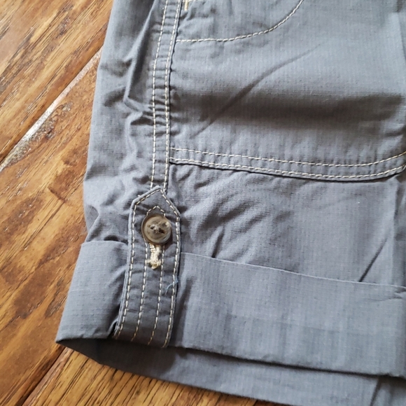 Tommy Hilfiger shorts - Picture 3 of 5